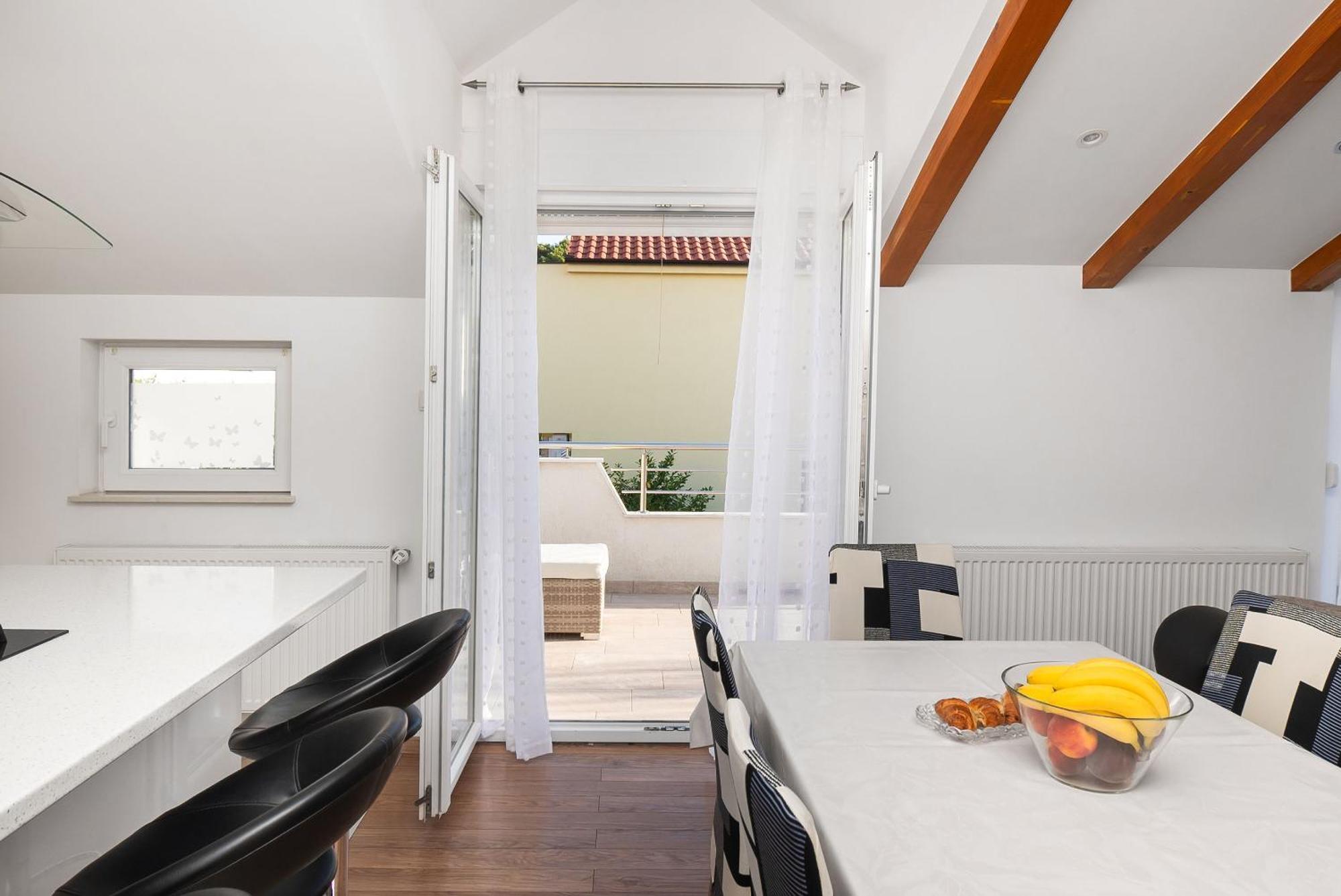Karlo & Filip Apartma Sibenik